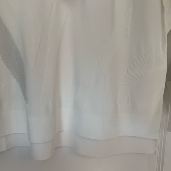 Joseph Ribkoff Size M top - Picture 6 of 15